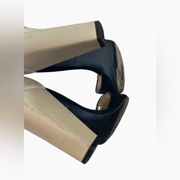 ❌SOLD❌Vintage Chanel Black/Beige Chain-link T-Strap Sandals Size EU 37 - Picture 14 of 16